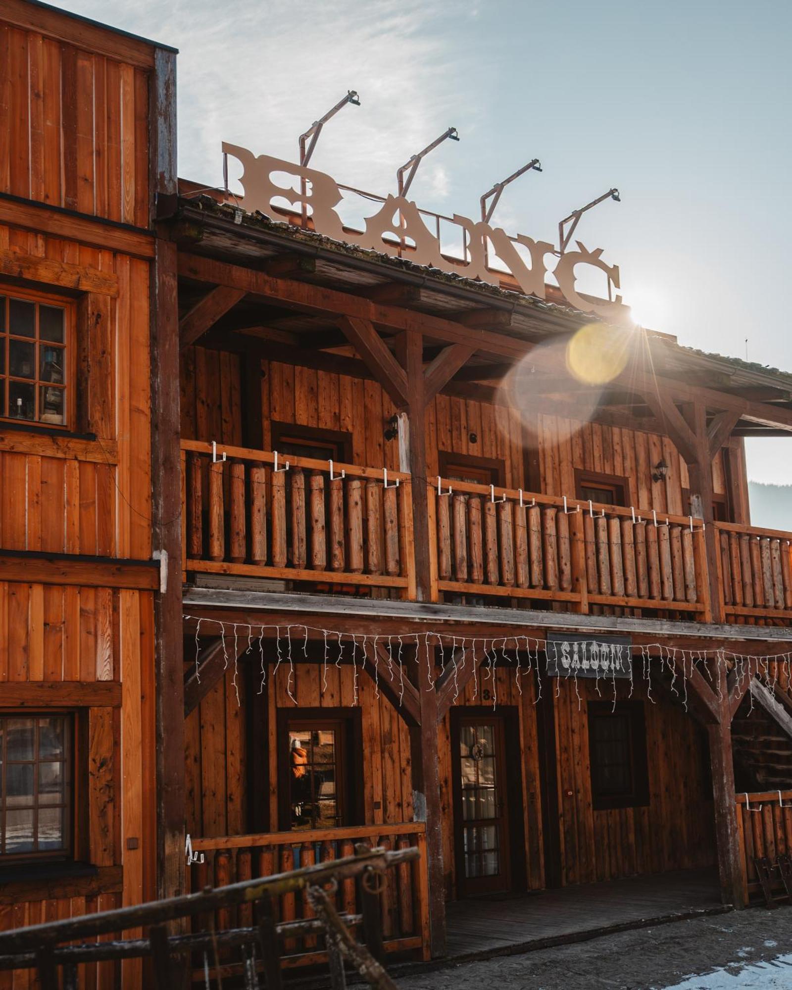Gasthaus Ranc Pod Ostrou Skalou Stratená Exterior foto